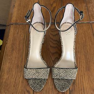 Vince Camuto Corlina Genuine Calf Hair Ankle Strap Natural/Black Sandals Size 10